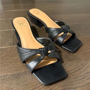 Black Leather Vince Camuto Women's Sandals